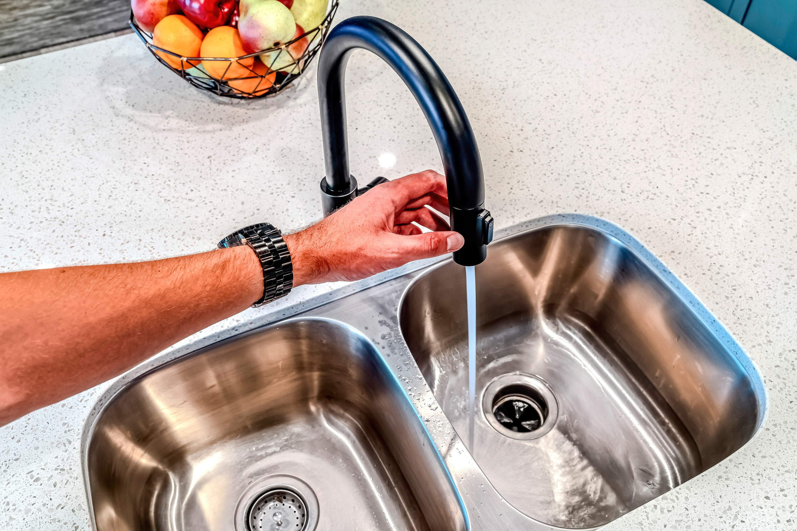 Sifting Through Sink Options: What Is Right for Your Kitchen?