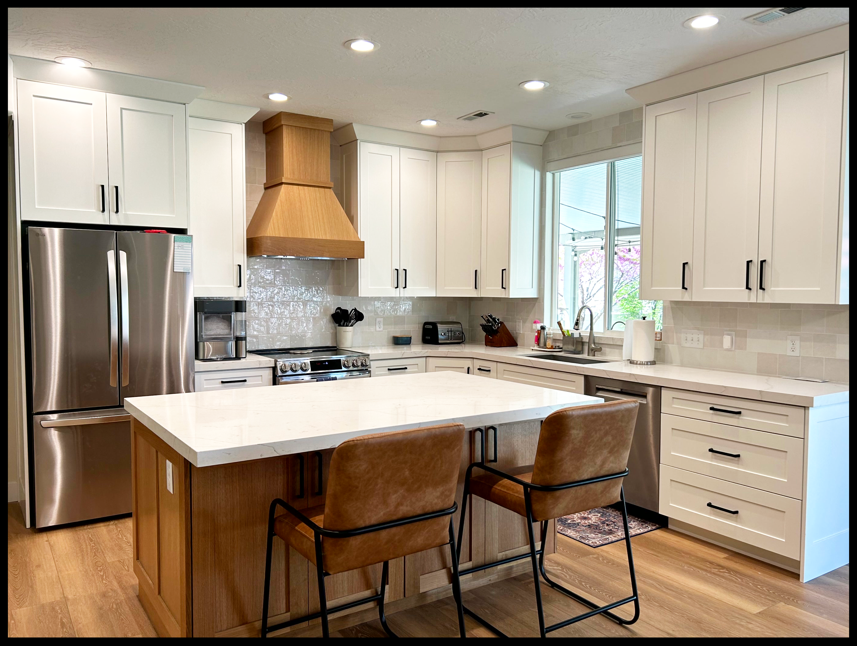 How to Maximize Space in a Small Kitchen